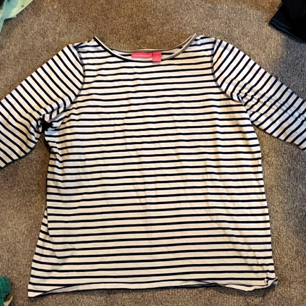 ⭐4/$16.‼️Woman Within navy and white 3/4 sz 1x